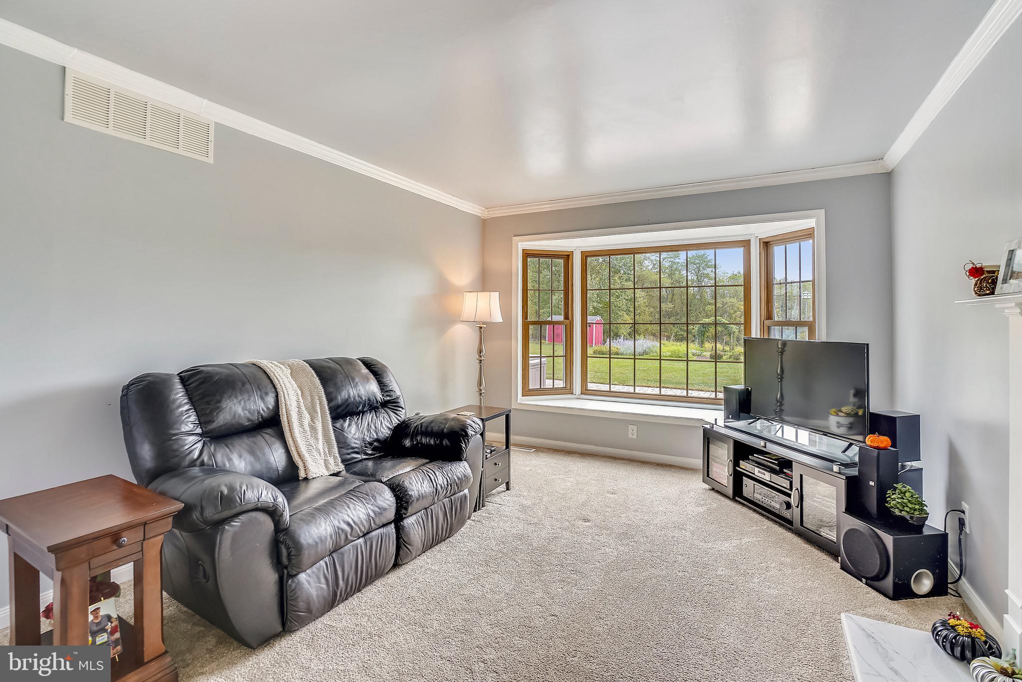 509 Sullivan Road Westminster, MD 21157 - Photo 23 of 36 Living room