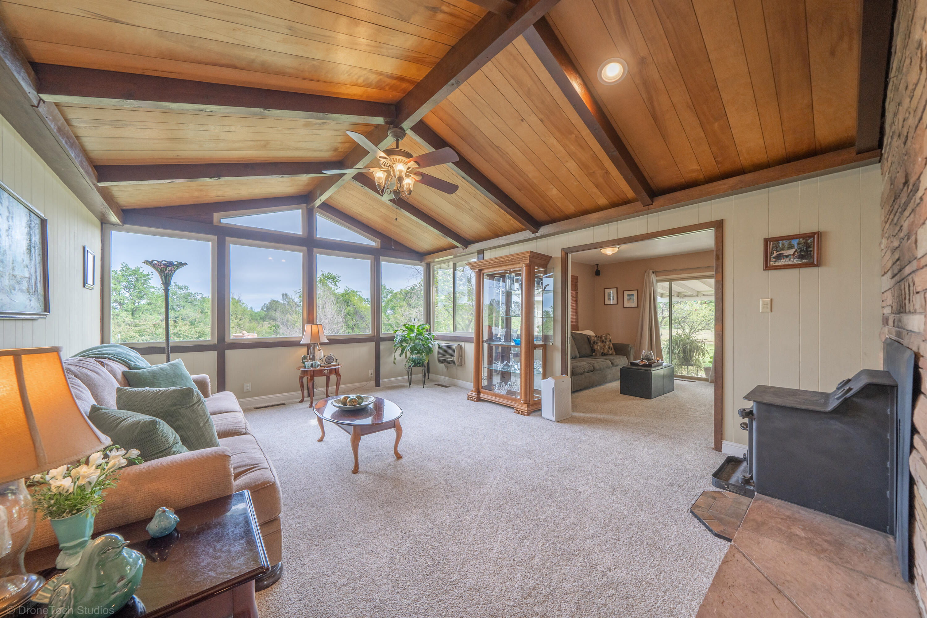 19110 Olinda Rd-10