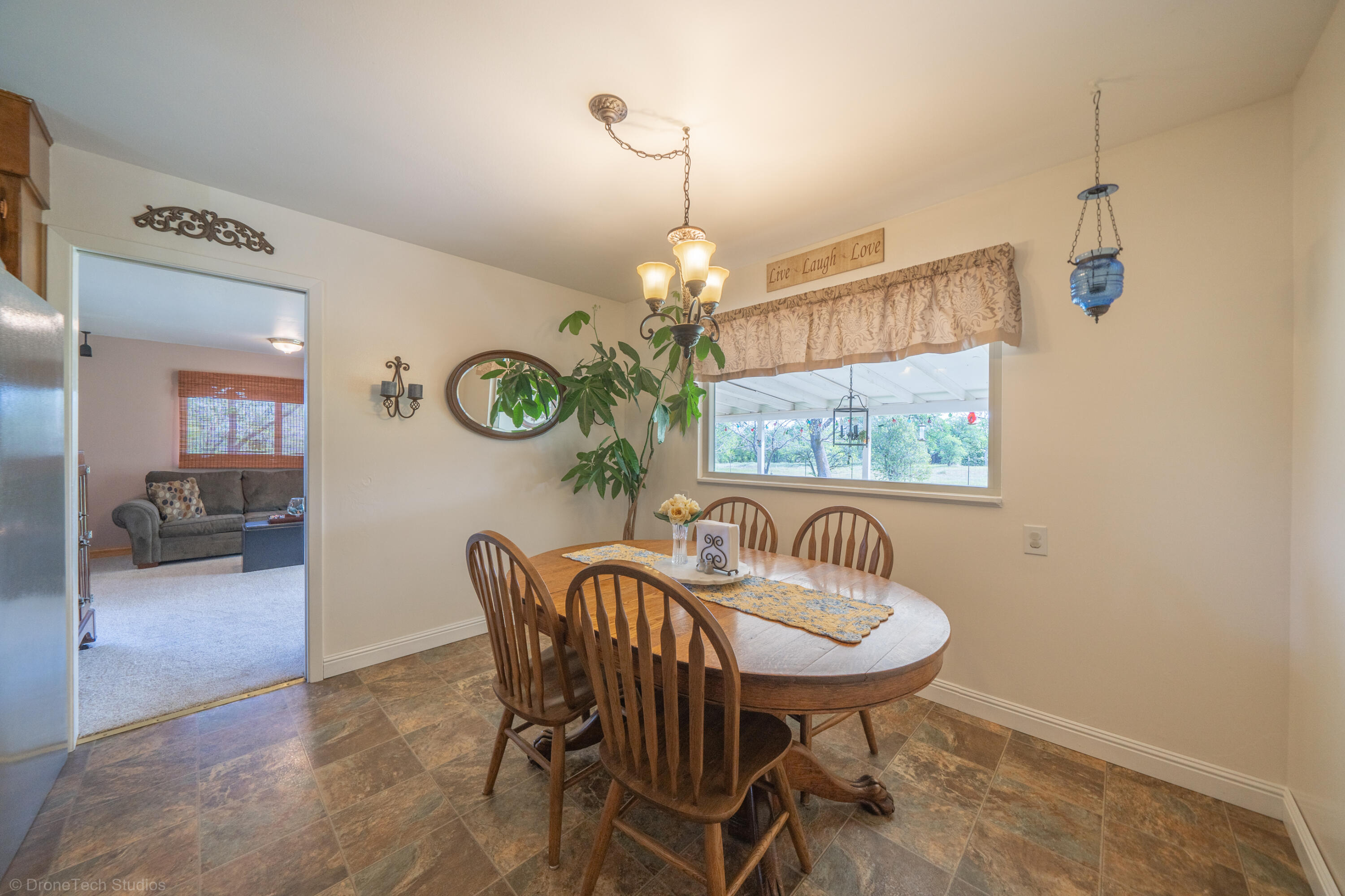 19110 Olinda Road Anderson, CA 96007 - Photo 13 of 36 19110 Olinda Rd-21