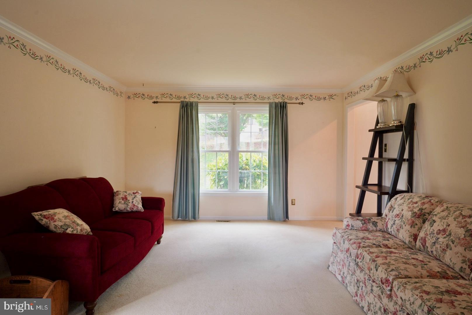 380 Styer Road Glenmoore, PA 19343 - Photo 6 of 33 Bright and inviting living space awaits you.