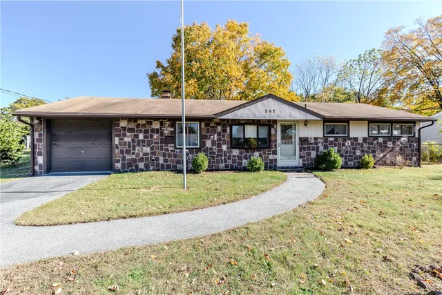 $365,000 | 242 Dodge Street, Warwick, RI 02886