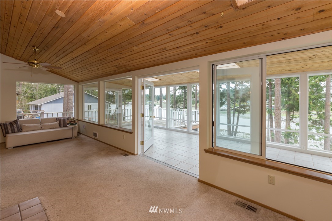1611 Griffith Point Road Nordland, WA 98358 - Photo 8 of 22