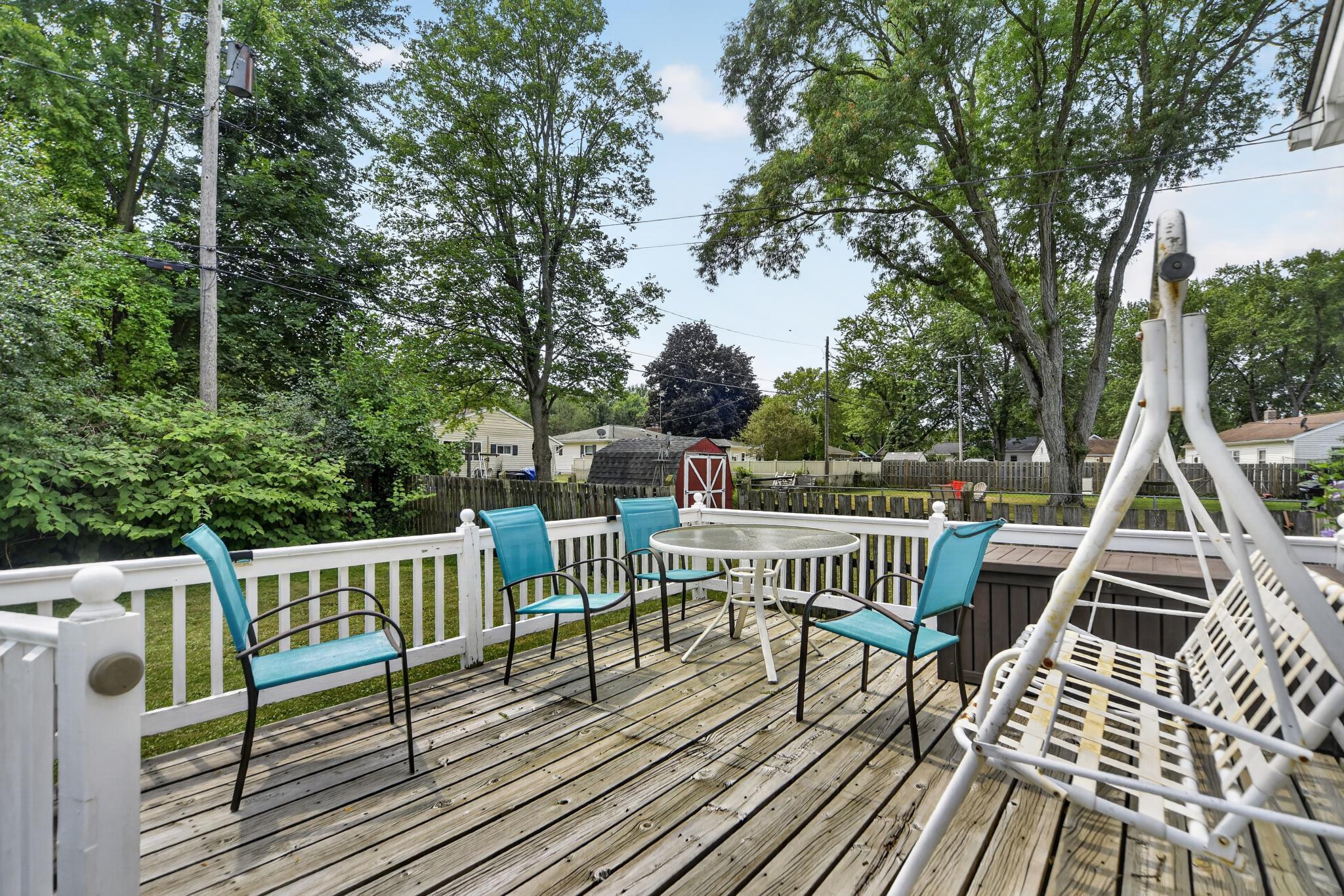 1515 Devonshire Road Jackson, MI 49203 - Photo 10 of 47 Dev deck