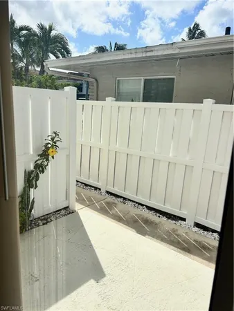 $3,300 | 296 4th Avenue South, Unit 296, Naples, FL 34102