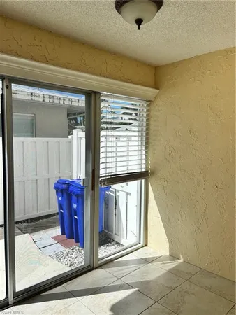 $3,300 | 296 4th Avenue South, Unit 296, Naples, FL 34102