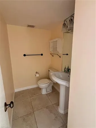 $3,300 | 296 4th Avenue South, Unit 296, Naples, FL 34102