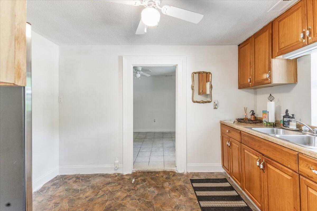 1609 Barry Road Chattanooga, TN 37412 - Photo 8 of 16 07-IMG_9888