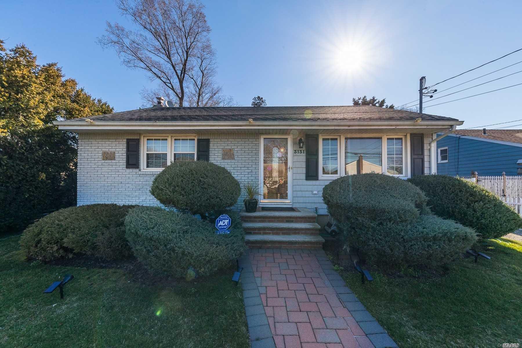 3131 Oceanside Road Oceanside, NY 11572 - Photo 1 of 1 Gallery Image 1