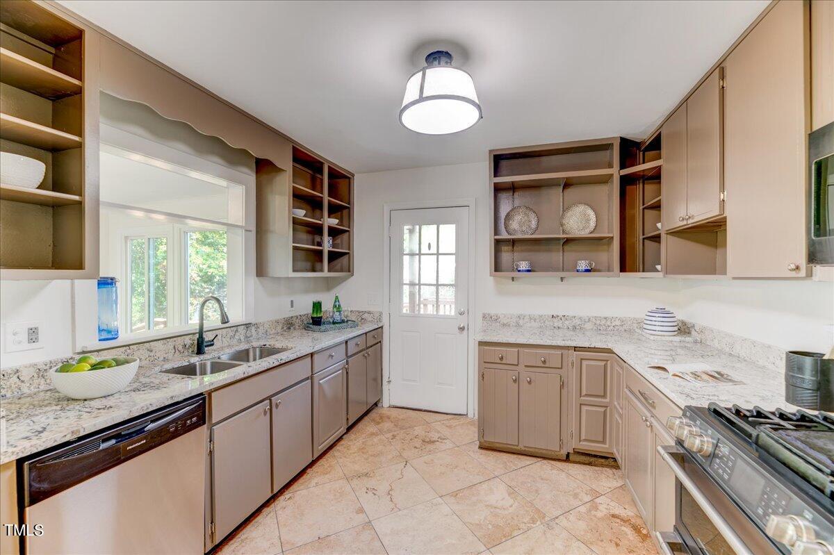 1317 Sedwick Road Durham, NC 27713 - Photo 9 of 29 Kitchen