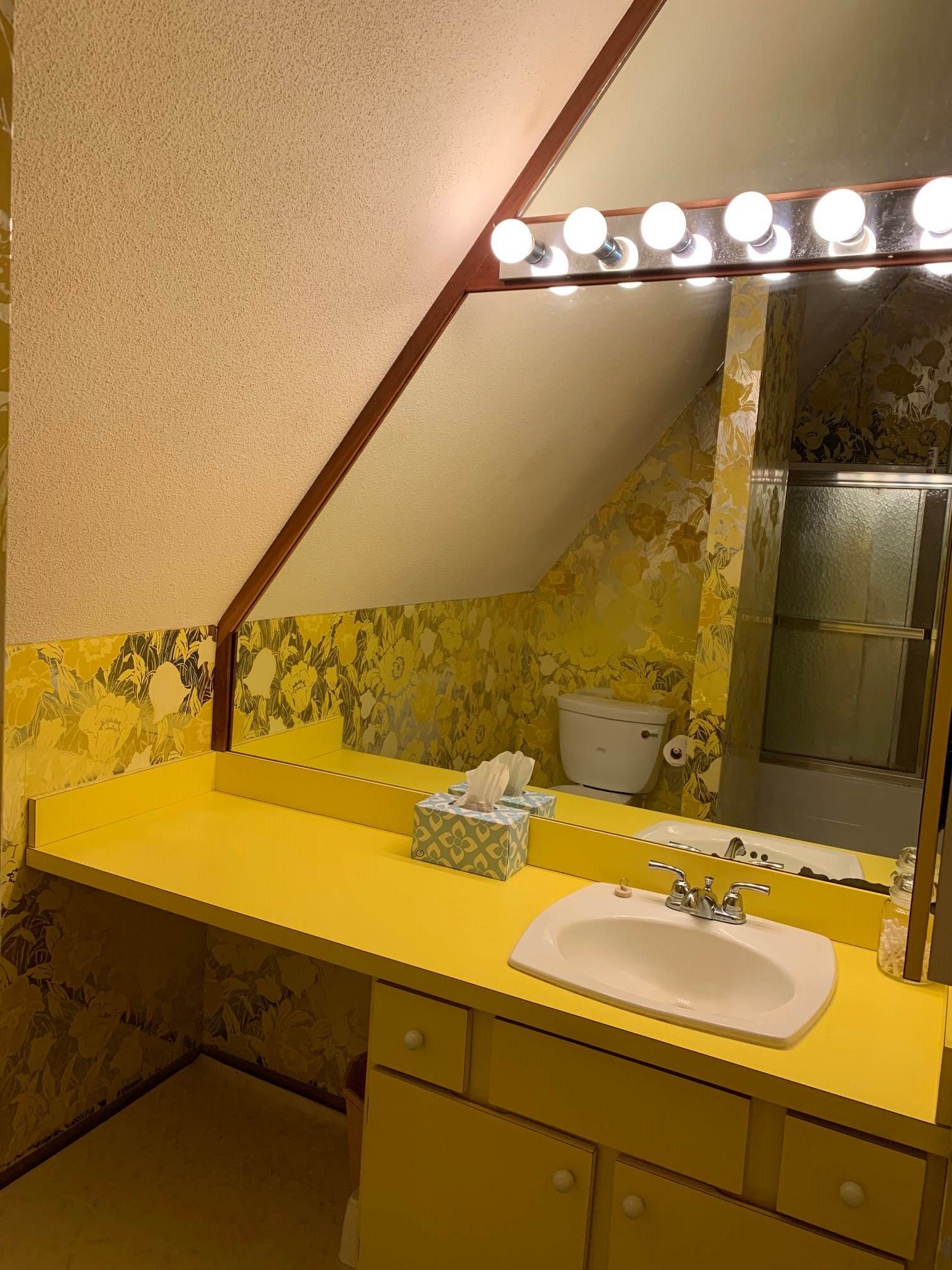 10229 Lower Huntington Road Roanoke, IN 46783 - Photo 21 of 32 Gallery Image 21