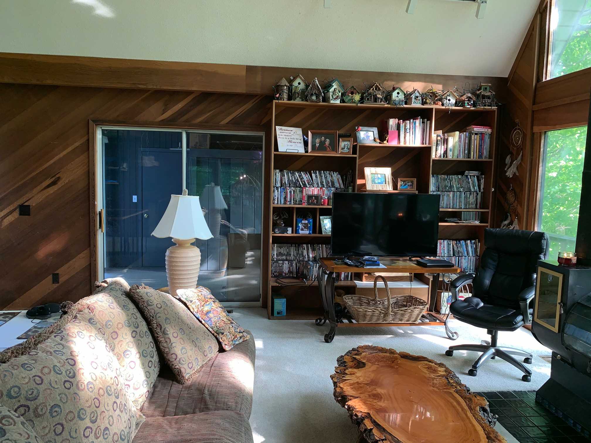 10229 Lower Huntington Road Roanoke, IN 46783 - Photo 6 of 32 Gallery Image 6