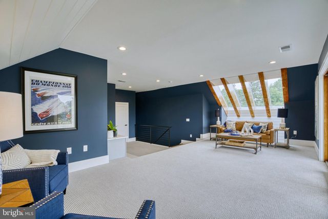 $3,500,000 | 4605 26th Street North, Arlington, VA 22207