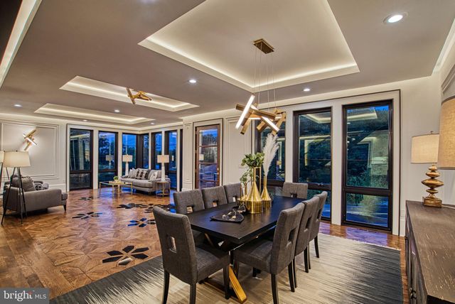 $3,500,000 | 4605 26th Street North, Arlington, VA 22207