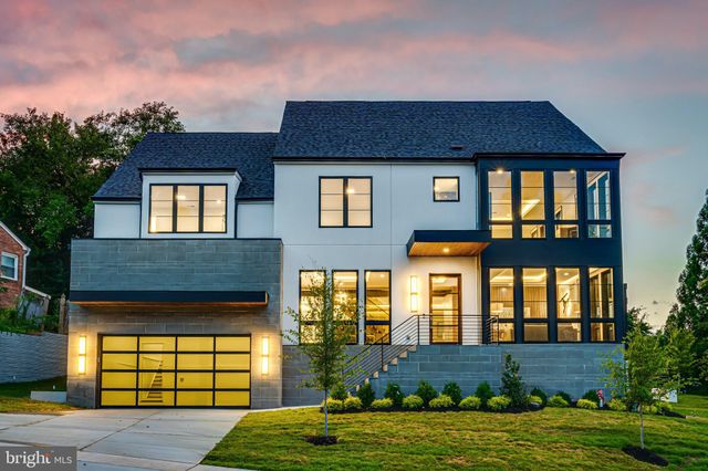 $3,500,000 | 4605 26th Street North, Arlington, VA 22207