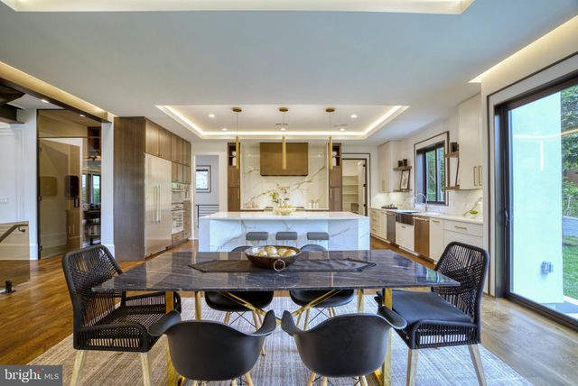 $3,500,000 | 4605 26th Street North, Arlington, VA 22207