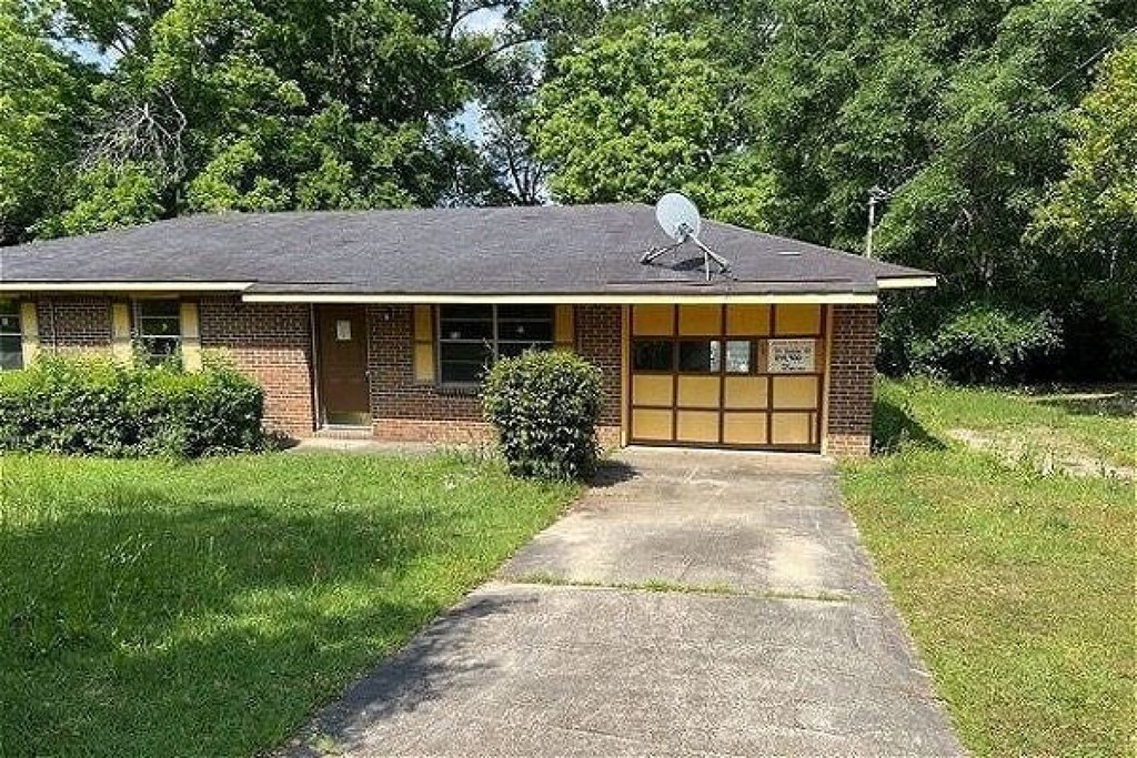 73 Sussie Street Webb, AL 36376 - Photo 2 of 7 Gallery Image 2