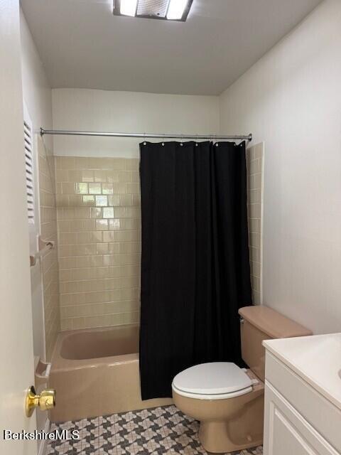 260 Pittsfield Road, Unit D7 Lenox, MA 01240 - Photo 9 of 16 full bath