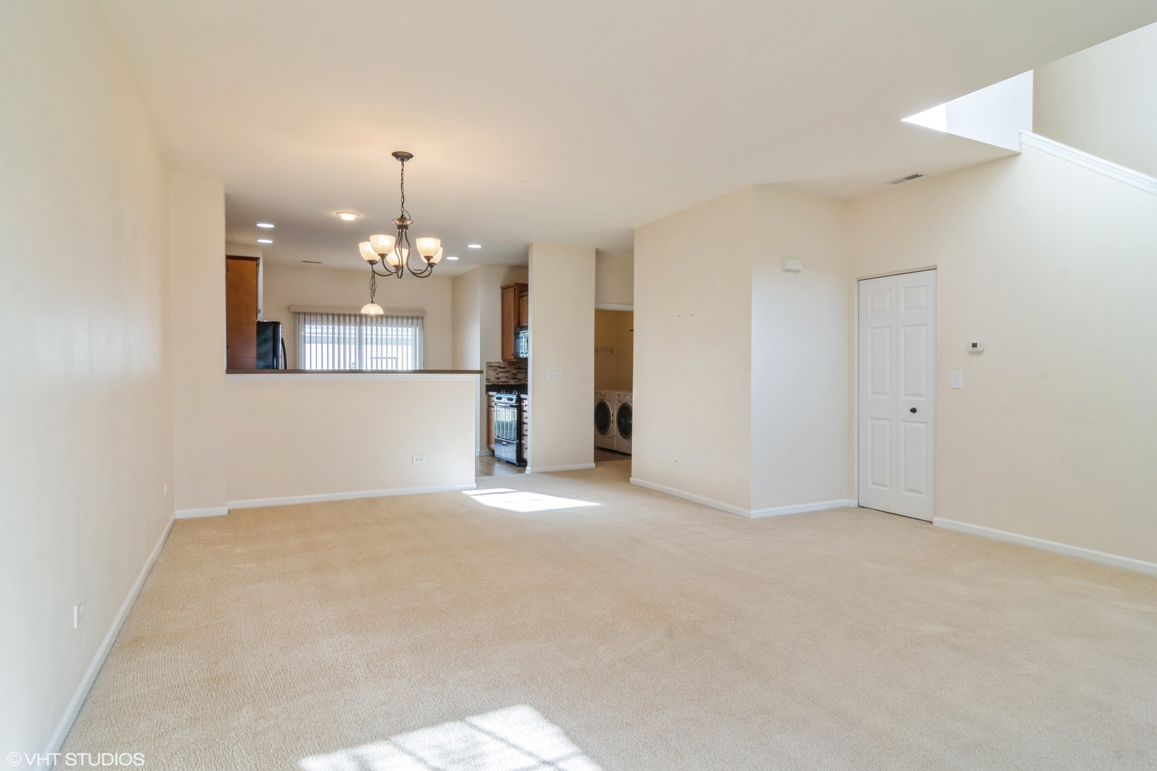 1240 Mariemont Road, Unit C Sugar Grove, IL 60554 - Photo 5 of 21 Gallery Image 5