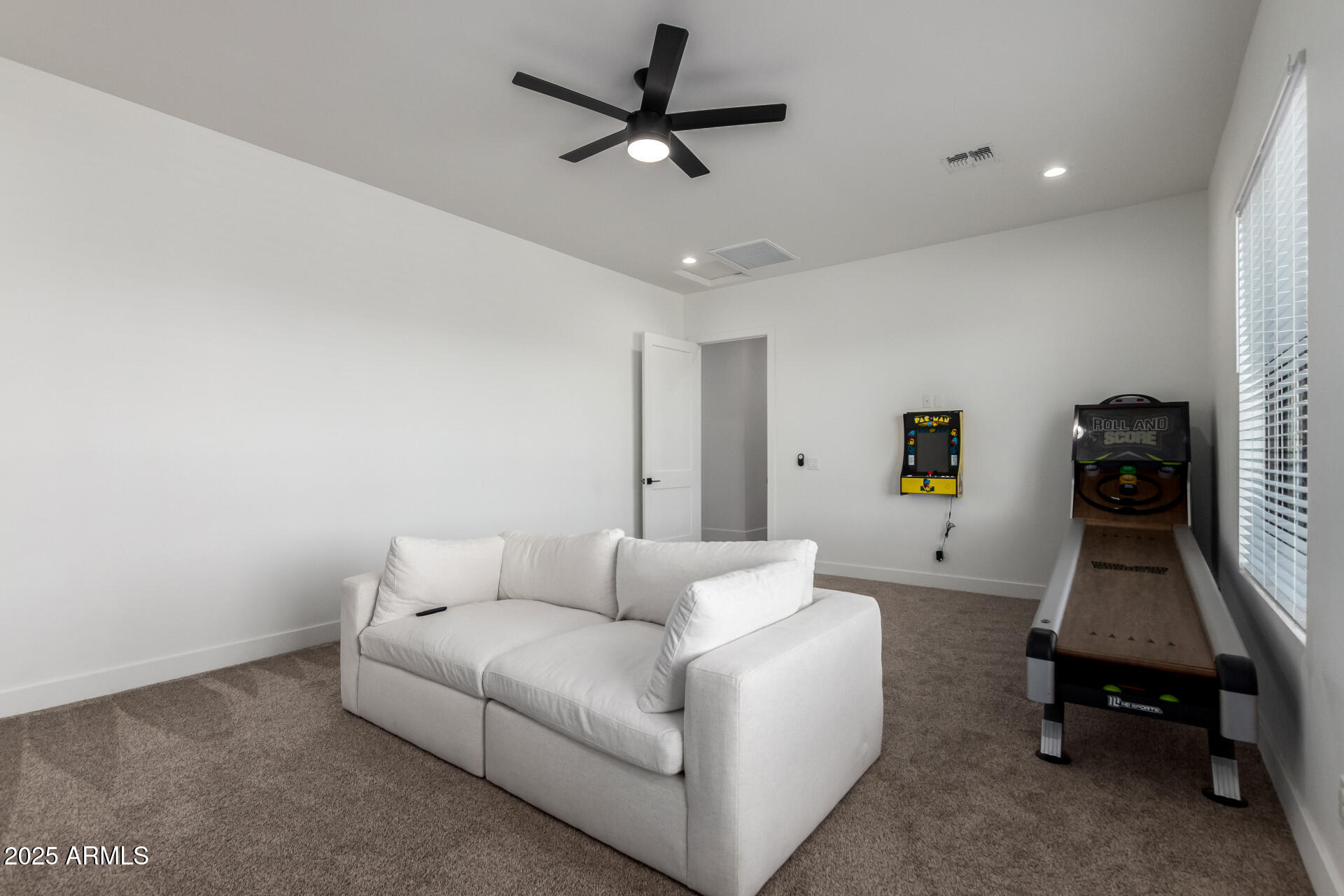 28673 North Thompson Road San Tan Valley, AZ 85144 - Photo 37 of 62 35 Thompson