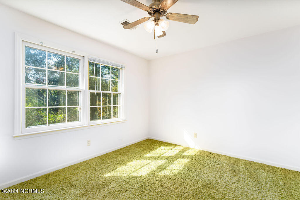 222 Bretonshire Road Wilmington, NC 28405 - Photo 29 of 33 1033
