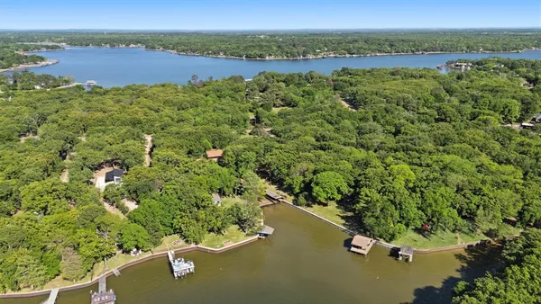 $565,000 | 114 Trails End, Mabank, TX 75156