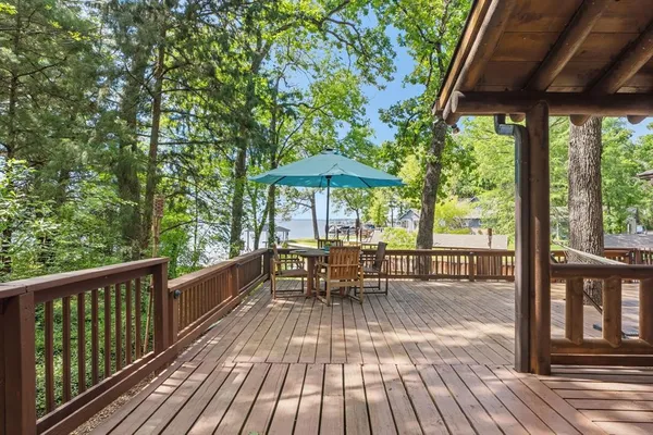 $565,000 | 114 Trails End, Mabank, TX 75156