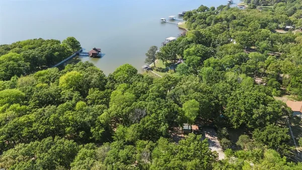 $565,000 | 114 Trails End, Mabank, TX 75156