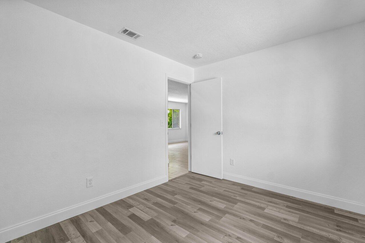207 Southwest Homeland Road Port St. Lucie, FL 34953 - Photo 14 of 30 016-207SouthwestHomelandRoad-PortStLucie