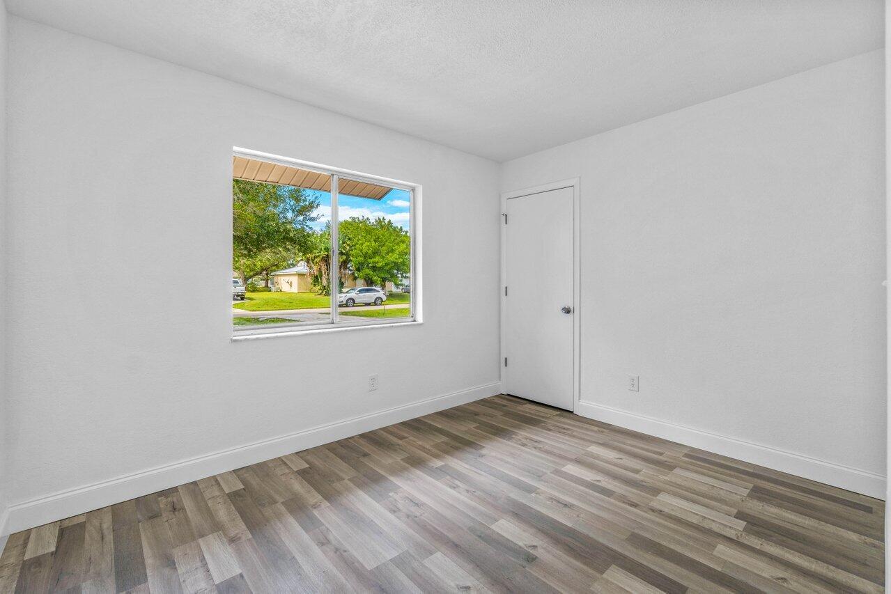 207 Southwest Homeland Road Port St. Lucie, FL 34953 - Photo 15 of 30 017-207SouthwestHomelandRoad-PortStLucie