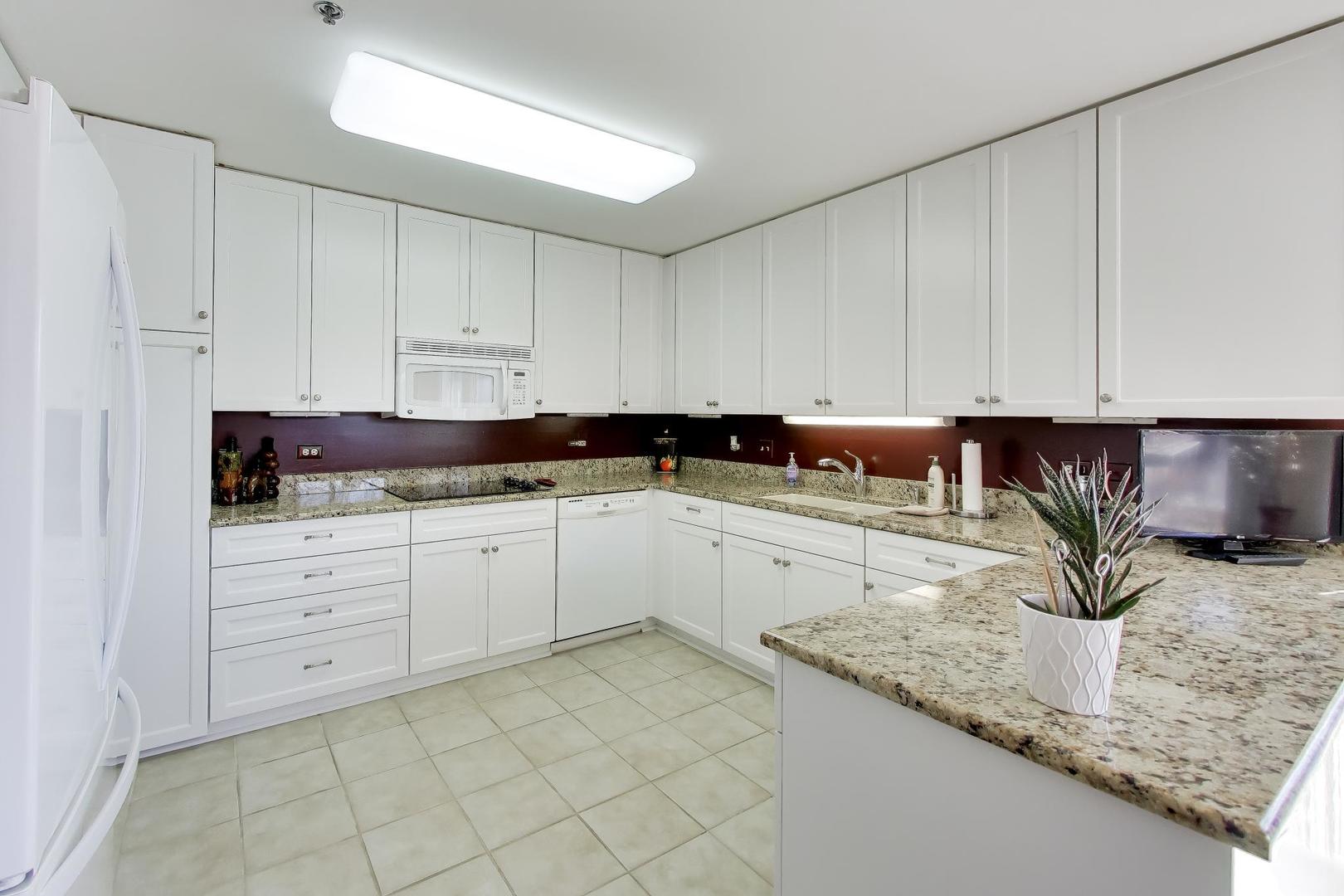 432 Kelburn Road, Unit 223 Deerfield, IL 60015 - Photo 8 of 24