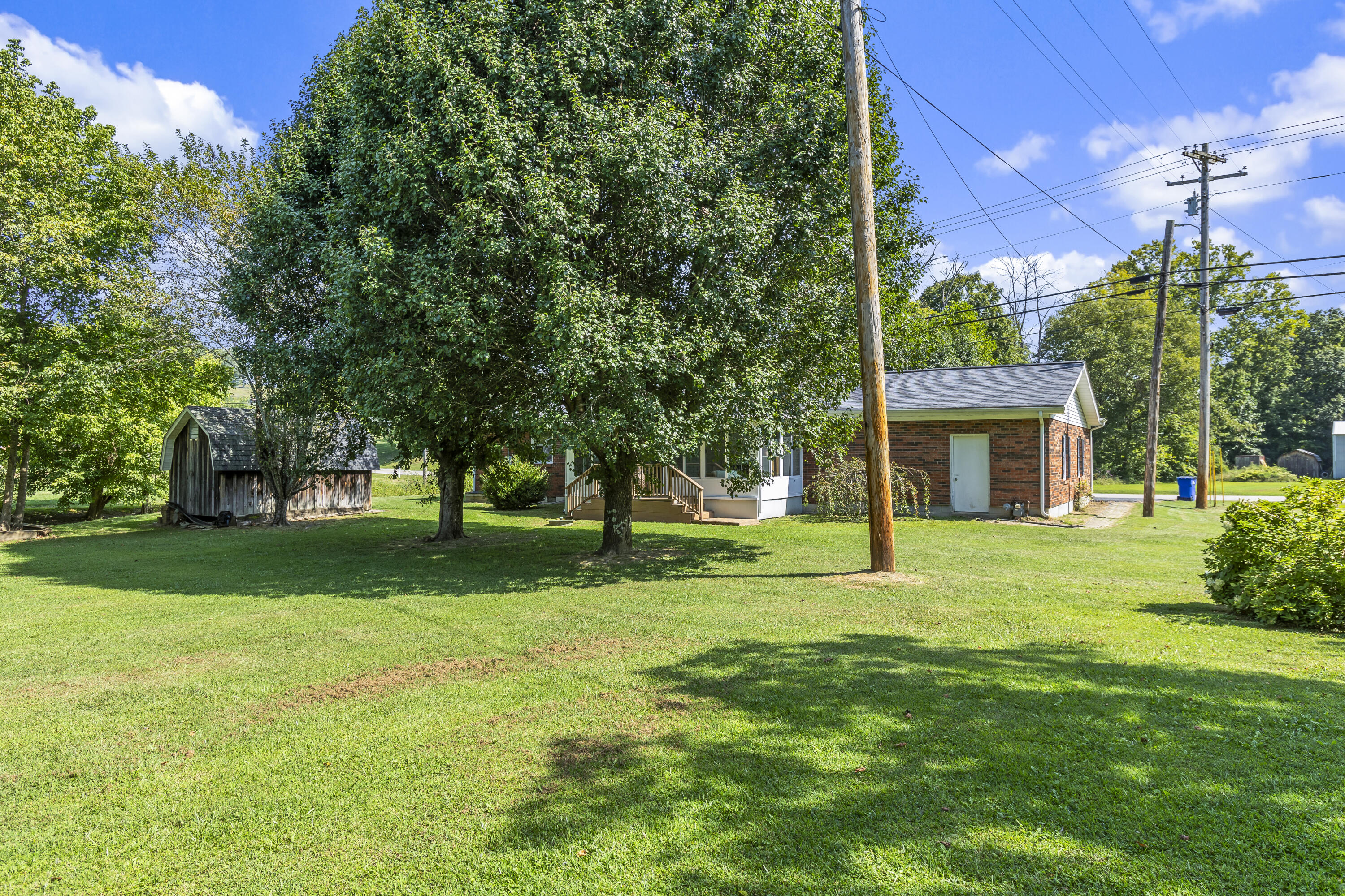 138 Sandy Ridge Road Campton, KY 41301 - Photo 32 of 37 I82A9855