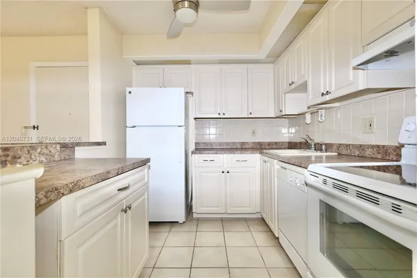 $1,800 | 9448 South Belfort Circle, Unit 116, Tamarac, FL 33321