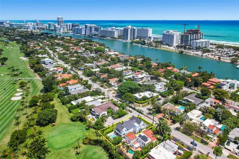 $6,995,000 | 5262 La Gorce Drive, Miami Beach, FL 33140