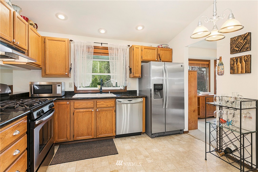 1214 222nd Place Southwest Bothell, WA 98021 - Photo 7 of 20
