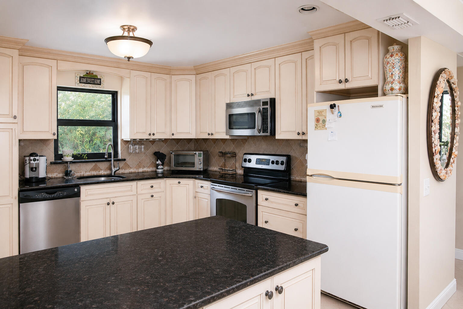 277 North Ocean Boulevard, Unit 304 Boca Raton, FL 33432 - Photo 19 of 40 F2FAC339-24FE-4B8C-B1E0-3C3B4C116D75