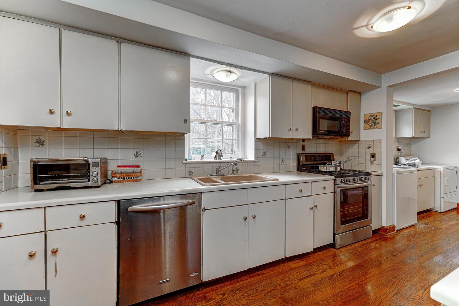 323 Caversham Road Bryn Mawr, PA 19010 - Photo 25 of 52 The Kitchen is waiting for your makeover