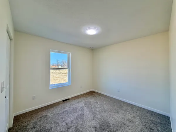 $350,000 | 1380 North 1375th Street West, Linton, IN 47441