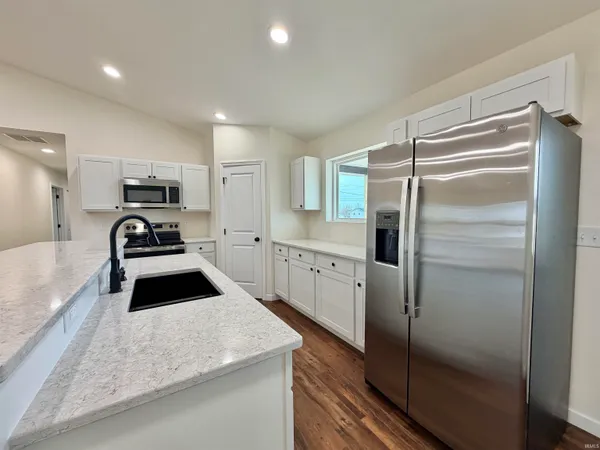 $350,000 | 1380 North 1375th Street West, Linton, IN 47441