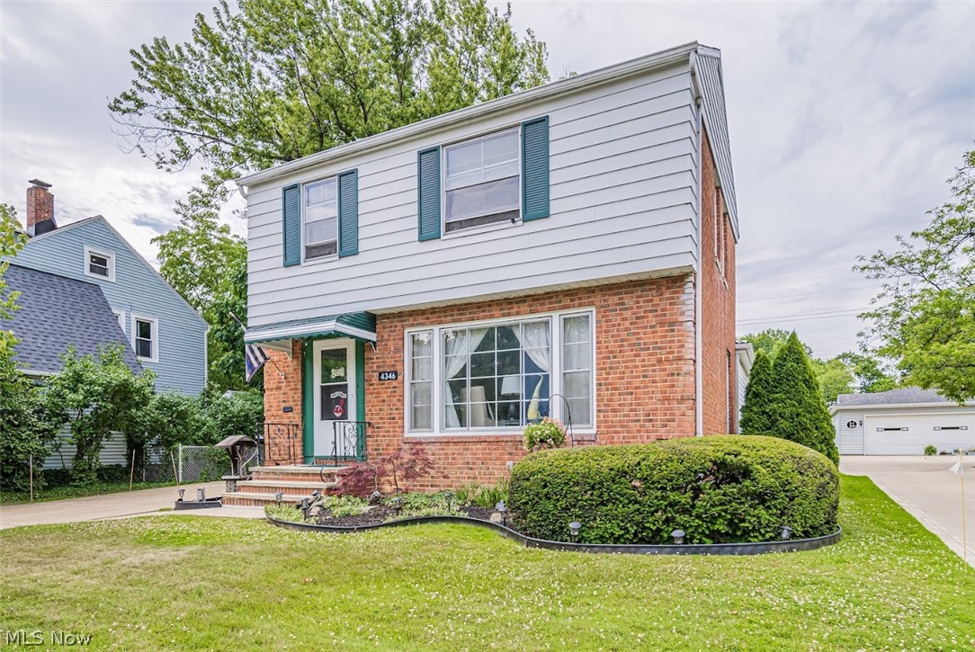 4346 Ardmore Road South Euclid, OH 44121 - Photo 2 of 29