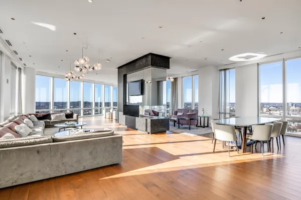 $4,200 | 188 Brookline Avenue, Unit 27G, Boston, MA 02215