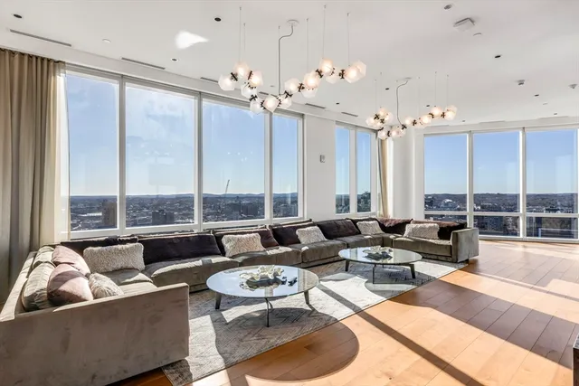 $4,200 | 188 Brookline Avenue, Unit 27G, Boston, MA 02215