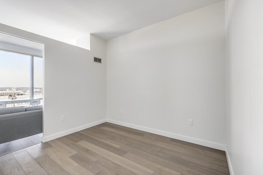 188 Brookline Avenue, Unit 27G Boston, MA 02215 - Photo 7 of 18