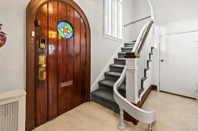 $1,399,999 | 3 Ridgecrest East, Scarsdale, NY 10583