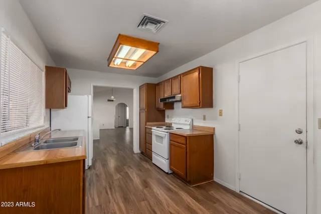 $1,795 | 7331 West Paradise Drive, Peoria, AZ 85345