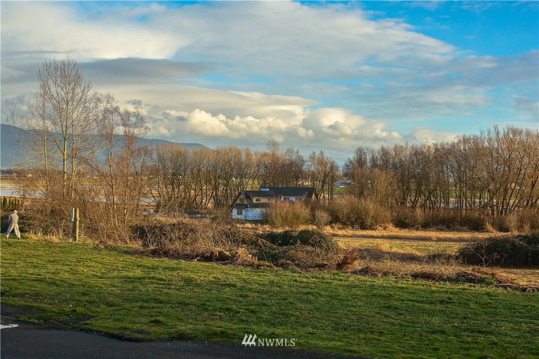 1245 Bradley Road, Unit 26 Lynden, WA 98264 - Photo 19 of 21 Gallery Image 19
