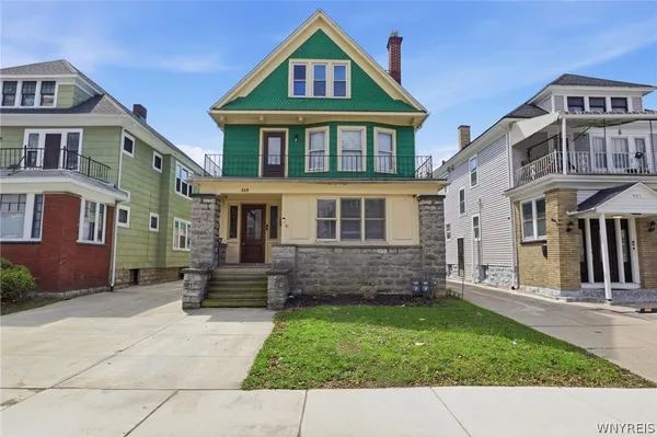 $299,999 | 205 Lisbon Avenue, Buffalo, NY 14215