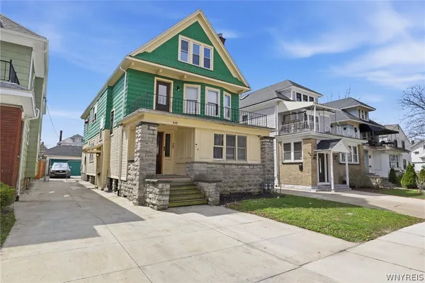 $299,999 | 205 Lisbon Avenue, Buffalo, NY 14215