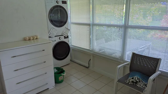 $1,500 | 1024 South Oakridge Circle, Lake Worth, FL 33462