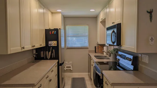 $1,500 | 1024 South Oakridge Circle, Lake Worth, FL 33462