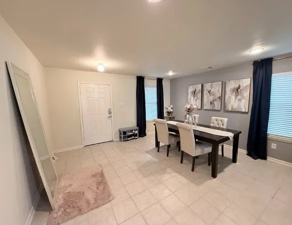 $2,300 | 4215 Oakview Creek Lane, Houston, TX 77048